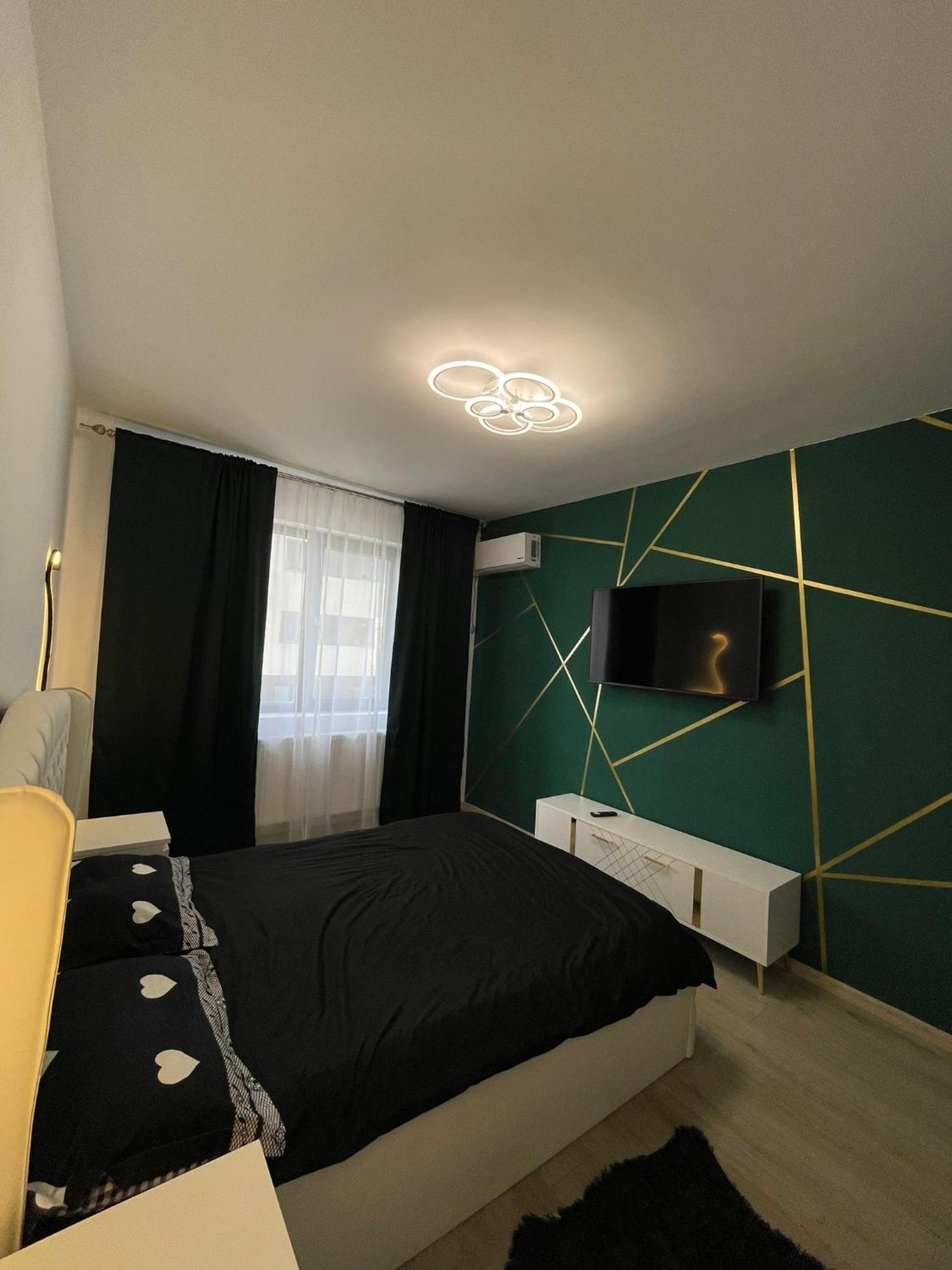 Golden Shades Chiajna Exterior foto